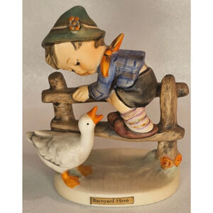 Goebel Hummel Figurine "Backyard Hero" #195 2/0 TMK 4